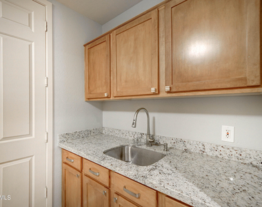 11420 N 141st Street - Photo Thumbnail 14