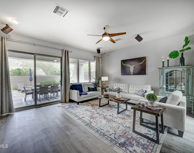 11420 N 141st Street - Photo Thumbnail 6