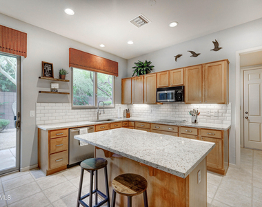 11420 N 141st Street - Photo Thumbnail 13
