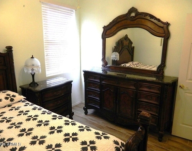 17210 W Elm Street - Photo Thumbnail 16