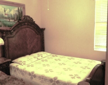 17210 W Elm Street - Photo Thumbnail 17