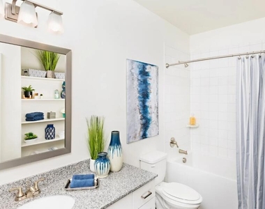 1441 E Germann Road - Photo Thumbnail 5