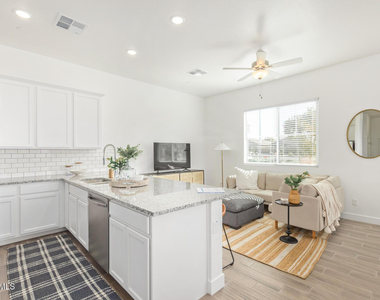 3230 E Thomas Road - Photo Thumbnail 7