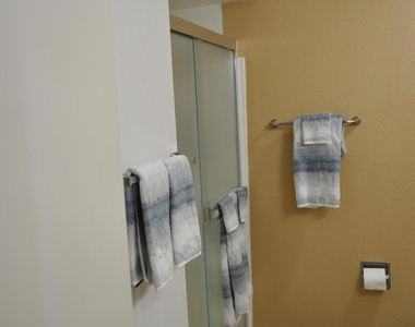 11032 N 28th Drive - Photo Thumbnail 13