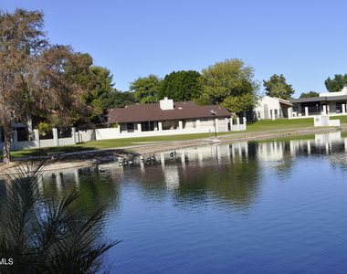 11032 N 28th Drive - Photo Thumbnail 28