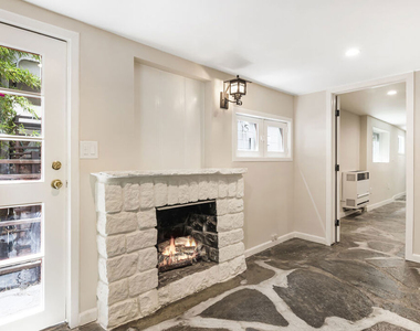 937 N Beverly Glen Boulevard - Photo Thumbnail 9