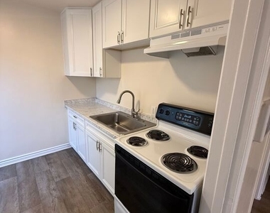 4055 Hamilton Street - Photo Thumbnail 5