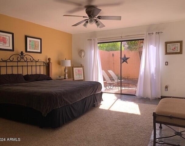 7745 N Via Camello Del Sur Street - Photo Thumbnail 16