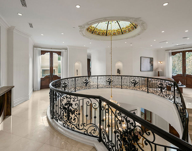 1021 N Crescent Drive - Photo Thumbnail 20