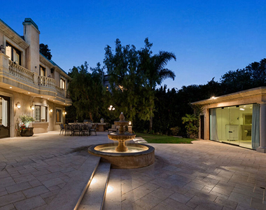 1021 N Crescent Drive - Photo Thumbnail 3