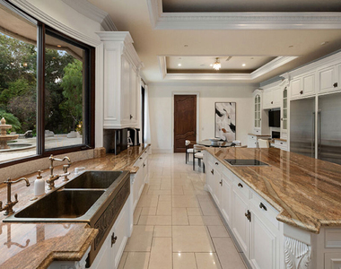 1021 N Crescent Drive - Photo Thumbnail 14