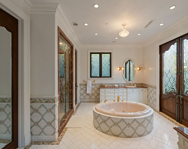 1021 N Crescent Drive - Photo Thumbnail 28