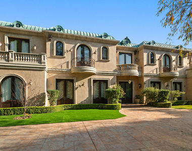 1021 N Crescent Drive - Photo Thumbnail 40