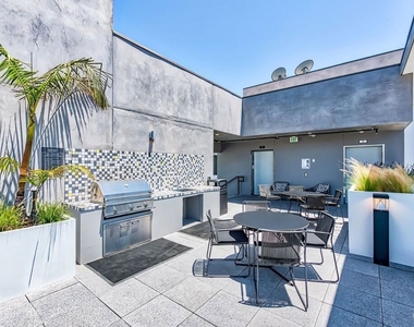 3838 Dunn Drive - Photo Thumbnail 4