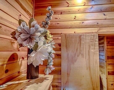 5038 Sweeping Vista Drive - Photo Thumbnail 14
