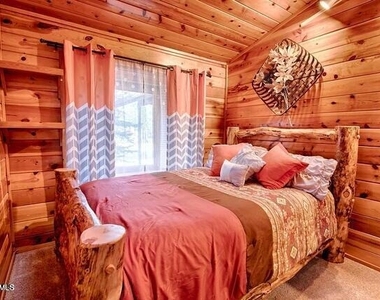 5038 Sweeping Vista Drive - Photo Thumbnail 8