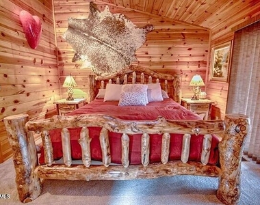 5038 Sweeping Vista Drive - Photo Thumbnail 9