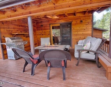 5038 Sweeping Vista Drive - Photo Thumbnail 5