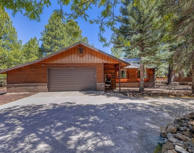 5038 Sweeping Vista Drive - Photo Thumbnail 1
