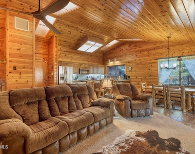 5038 Sweeping Vista Drive - Photo Thumbnail 17