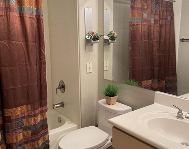 5303 N 7th Street - Photo Thumbnail 13