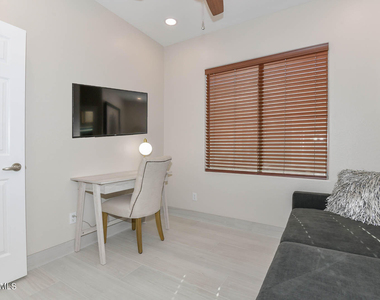 40309 N Bell Meadow Trail - Photo Thumbnail 23