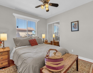 14247 N Boxwood Lane - Photo Thumbnail 16