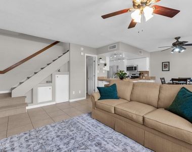 14247 N Boxwood Lane - Photo Thumbnail 23