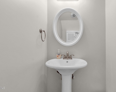 14247 N Boxwood Lane - Photo Thumbnail 20
