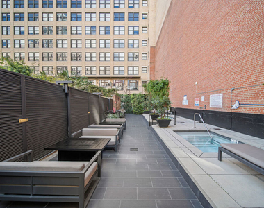 460 S Spring Street - Photo Thumbnail 22