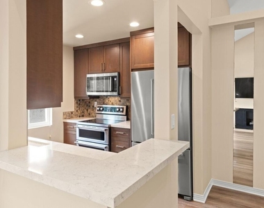 12309 Summertime Lane - Photo Thumbnail 7
