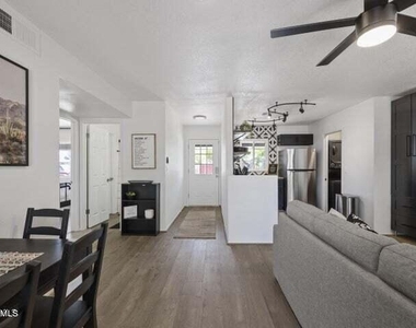 2554 E Villa Rita Drive - Photo Thumbnail 6