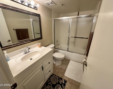 7950 E Camelback Road - Photo Thumbnail 15