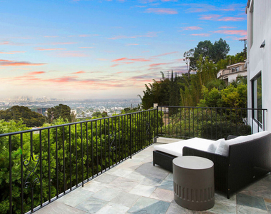1655 N Crescent Heights Boulevard - Photo Thumbnail 35