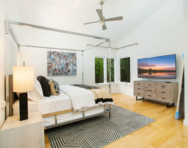 1655 N Crescent Heights Boulevard - Photo Thumbnail 41