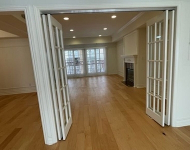 11807 Dorothy Street - Photo Thumbnail 7