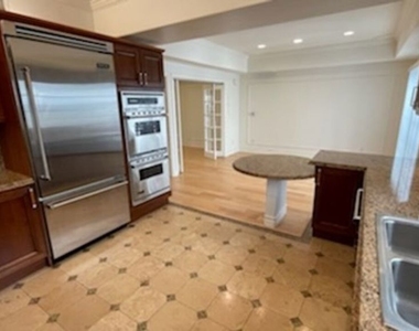11807 Dorothy Street - Photo Thumbnail 14