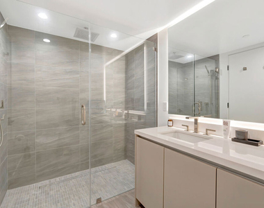 1017 N Croft Ave - Photo Thumbnail 29
