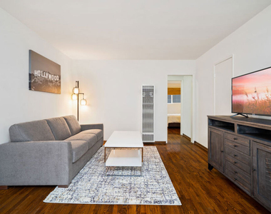 932 Wilcox Ave - Photo Thumbnail 4