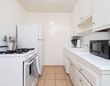 932 Wilcox Ave - Photo Thumbnail 11
