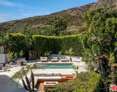 4310 Encinal Canyon Road - Photo Thumbnail 20