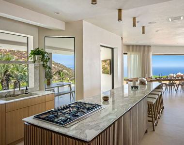4310 Encinal Canyon Road - Photo Thumbnail 7