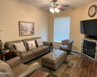 14575 W Mountain View Boulevard - Photo Thumbnail 3
