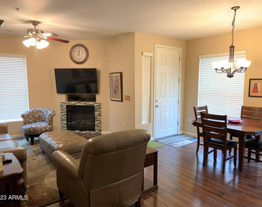14575 W Mountain View Boulevard - Photo Thumbnail 11