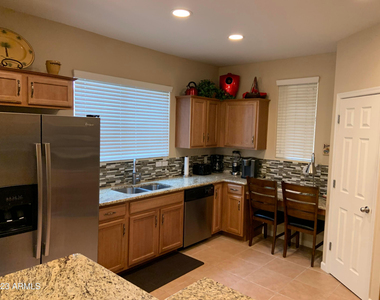 14575 W Mountain View Boulevard - Photo Thumbnail 14