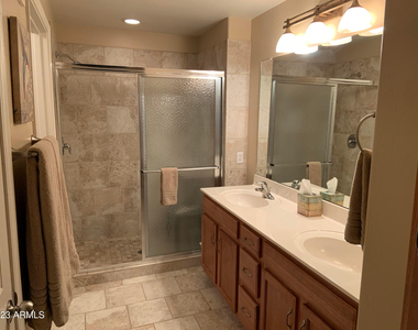 14575 W Mountain View Boulevard - Photo Thumbnail 5