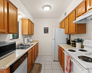 540 S West Road - Photo Thumbnail 3