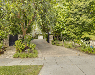 821 N Whittier Drive - Photo Thumbnail 48