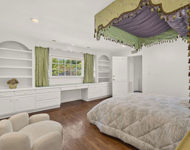 821 N Whittier Drive - Photo Thumbnail 43