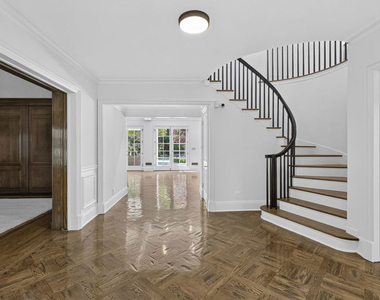 821 N Whittier Drive - Photo Thumbnail 32